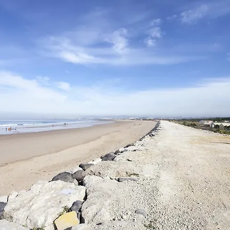 Bed & Breakfast Lisbon Waves Surf