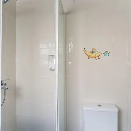 Lisbon Waves Surf Almada