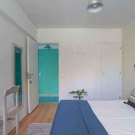 Bed & Breakfast Lisbon Waves Surf