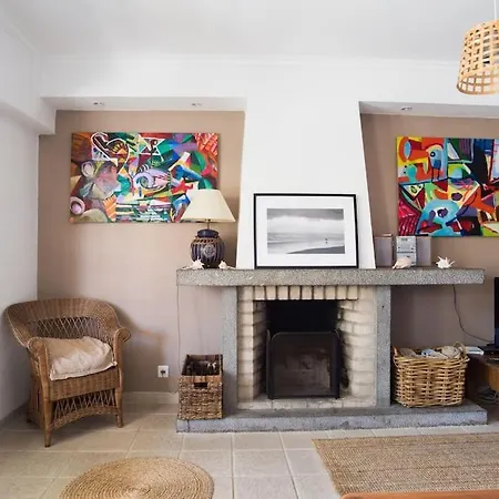 Lisbon Waves Surf Almada