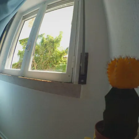 Lisbon Waves Surf Bed & Breakfast Almada