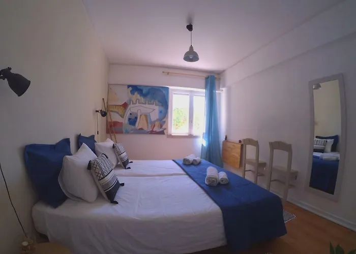 Bed and breakfast Lisbon Waves Surf Almada