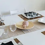 Lisbon Waves Surf * Αλμάδα