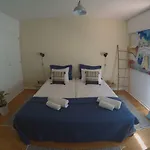 Lisbon Waves Surf Bed and Breakfast Αλμάδα
