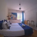 Bed and Breakfast Lisbon Waves Surf Αλμάδα