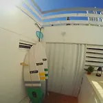 Bed and Breakfast Lisbon Waves Surf