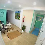 Lisbon Waves Surf * Αλμάδα