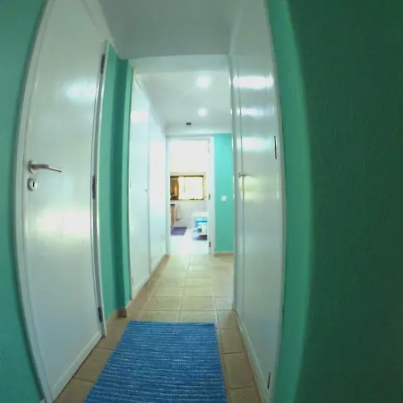 Lisbon Waves Surf * Almada