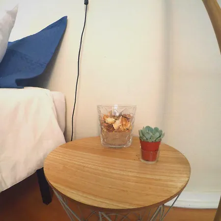 Lisbon Waves Surf Bed & Breakfast Almada