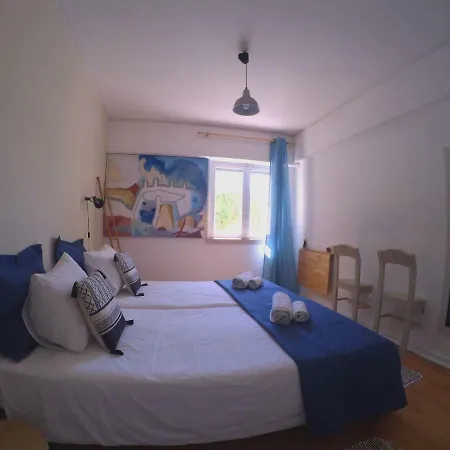 Bed & Breakfast Lisbon Waves Surf Costa da Caparica