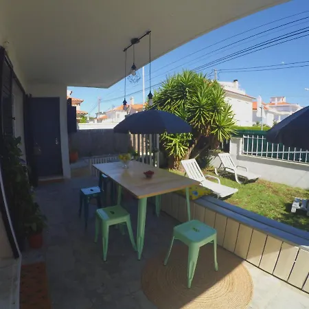 Couette-café Lisbon Waves Surf *